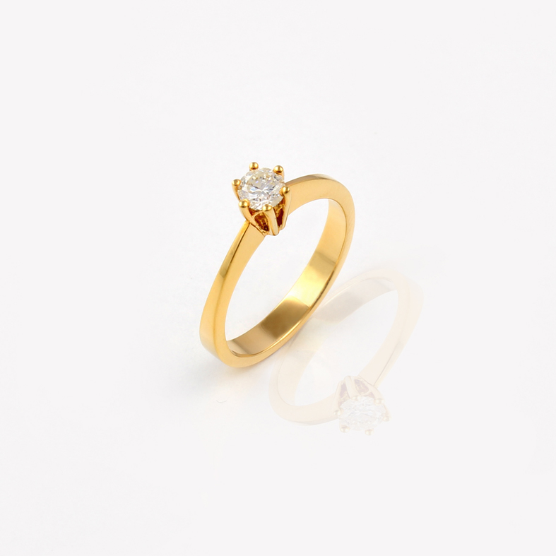 R003 Anello in oro giallo con diamante da 0,25 ct