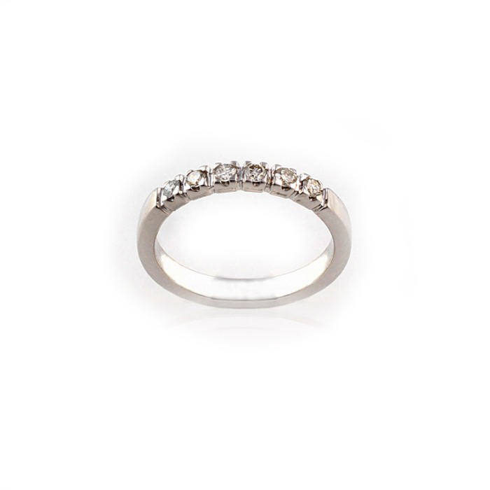 Aliančný prsteň R031 z bieleho zlata s 0,30 ct diamantmi