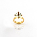 R058 Prsten od žutog zlata s akvamarinom i dijamantima od 0,02 karata