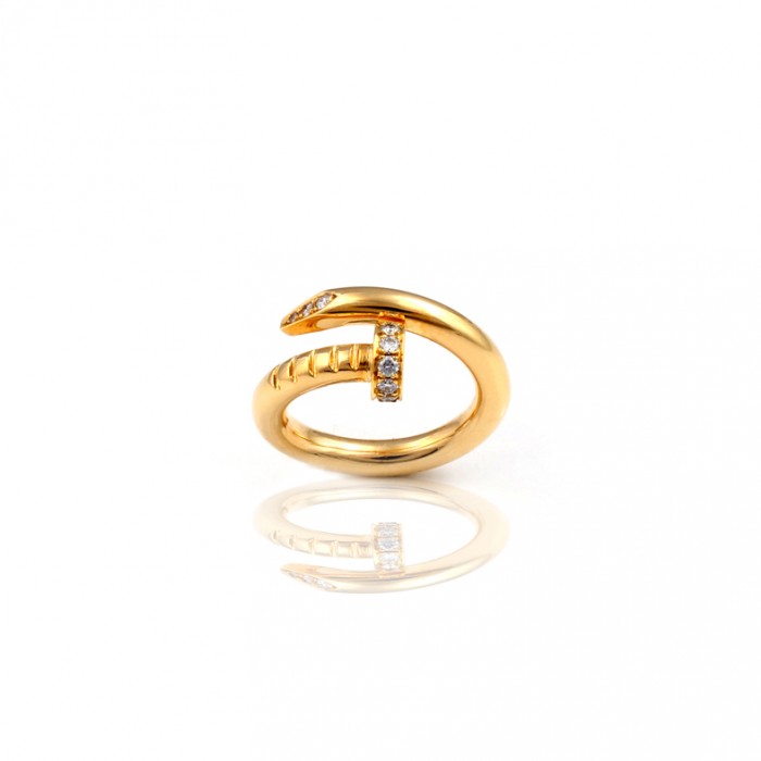 R064 prsteň zo žltého zlata s 0,15 karátovými diamantmi