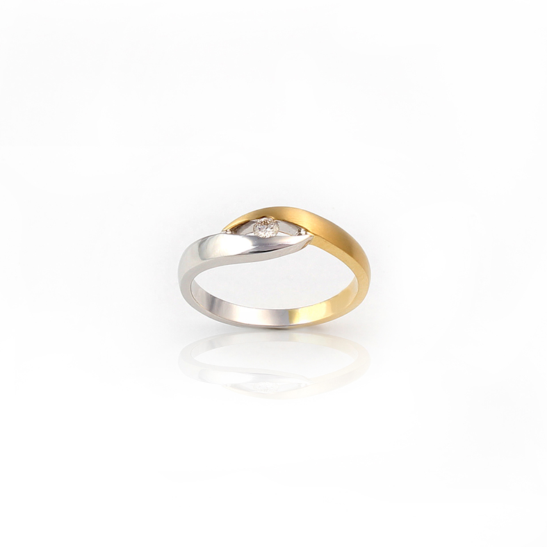 R080 Dvojfarebný prsteň s 0,08 karátovým diamantom