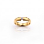 R086 gult gull Ring med 0,20 ct diamant