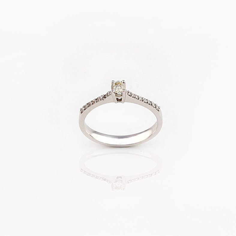 R103 prsteň z bieleho zlata s 0,26 ct diamantmi