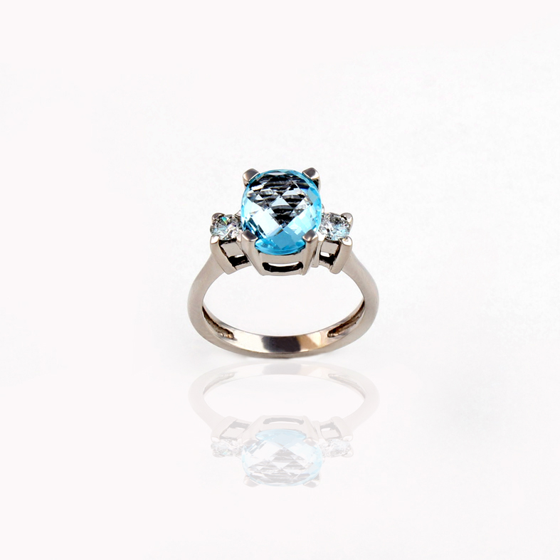 R111 Prsten od bijelog zlata s plavim vrhom od 2,60 ct i dijamantom od 0,30 ct