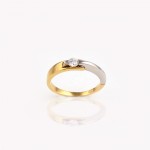 R136 dvoubarevný zlatý prsten s diamantem 0,21ct