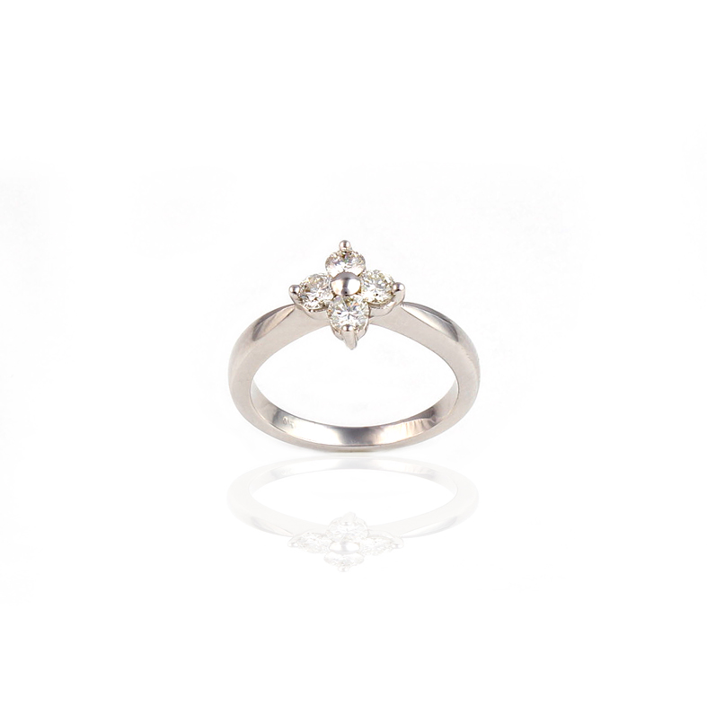 R151 Prsten z bílého zlata s 0,62ct diamanty