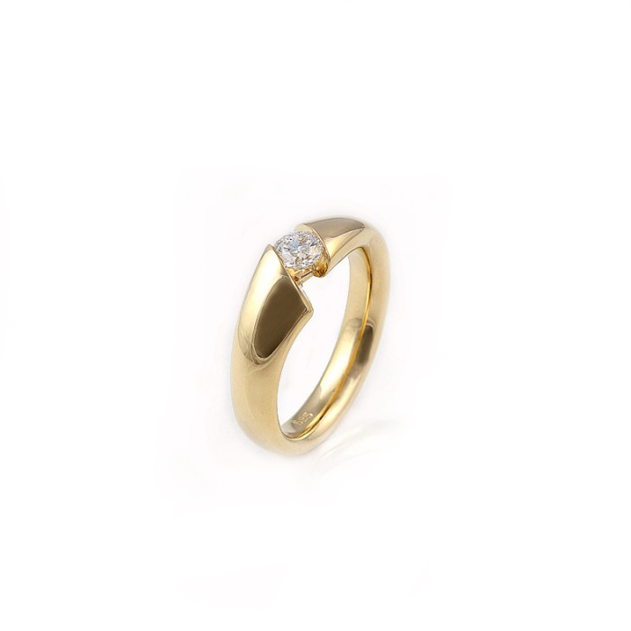 R160 Prsten ze žlutého zlata s 0,37ct diamanty
