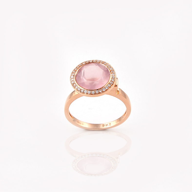 R246 Rózsarany gyűrű 0,15 karátos gyémánttal és rózsakvarccal.