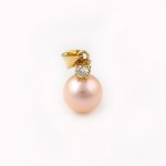 P007 Yellow Gold Pendent With Pearl And 0.10ct Diamond