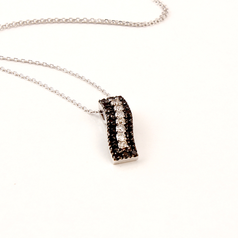 K096 White Gold Necklace with 0.27ct White and 0.32ct Black Diamonds