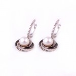 KP016 White Gold Earring With Pearl and 0.31ct Diamonds