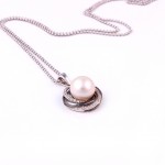 P010 White Gold Pendent With Pearl and 0.10ct Diamonds
