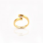 R023B sárga arany gyűrű 0,17 karátos gyémánttal