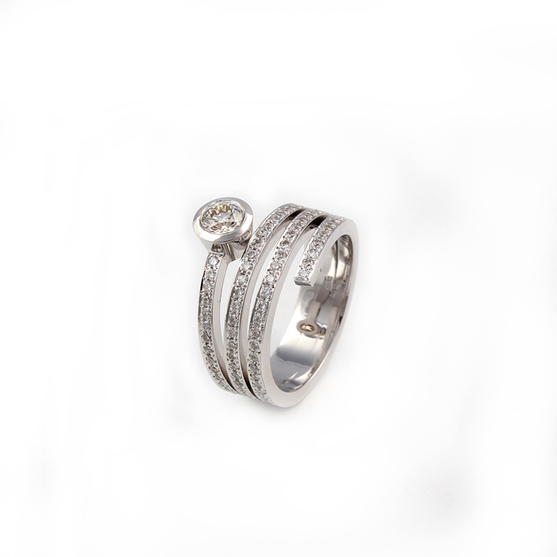 R02B кольцо из белого золота с бриллиантами 1.23ct