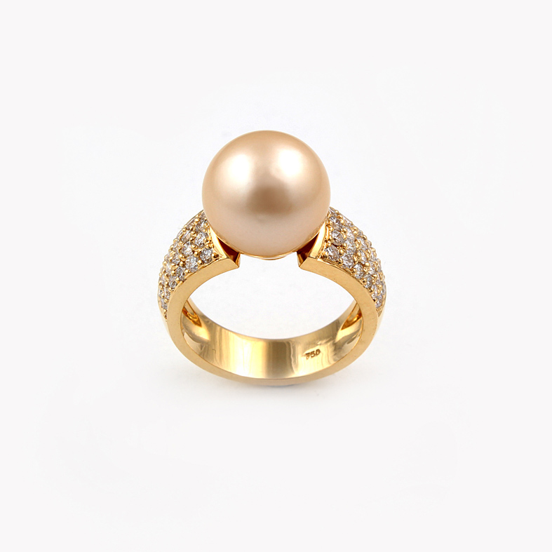 R06B gul Guld Ring med pärla och 1.09ct diamanter