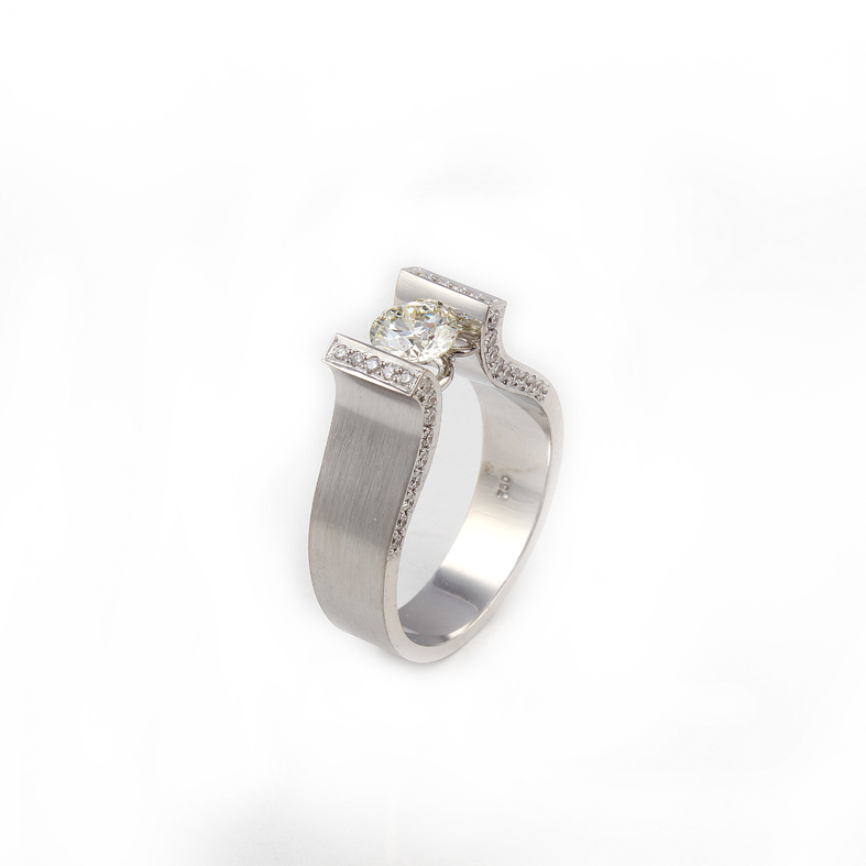 R07A valkoinen kulta Custom tehty 1.15 CT timantti sormus