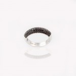 Prsten od bijelog zlata R25A s crnim dijamantima od 0,68 karata