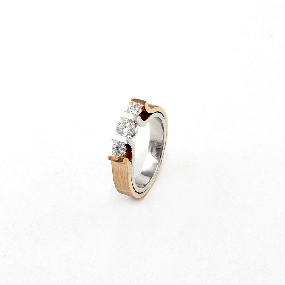 R505 hvit og rosa gull Ring med 0,69 ct diamanter