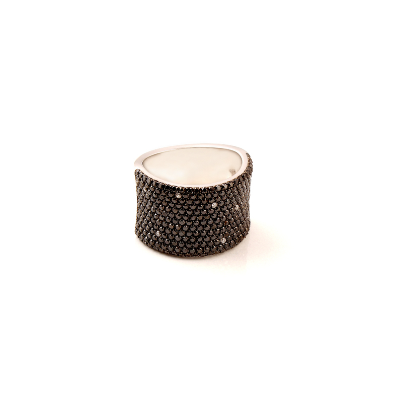 R505 White Gold Ring With 2.60ct Black and 0.06ct White Diamonds.