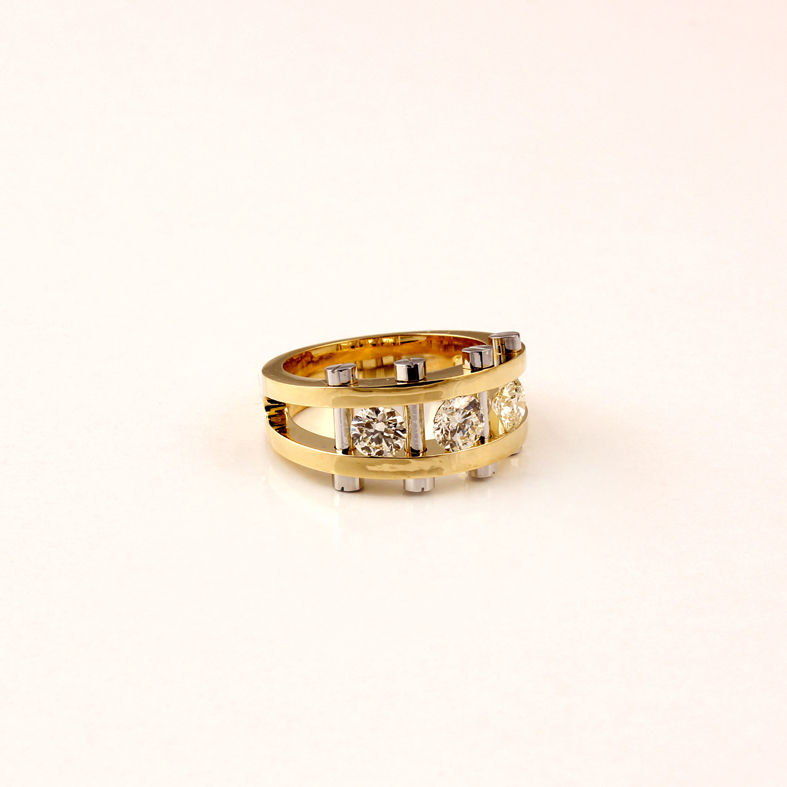 R506 Wit en Geel gouden Ring met 1.31ct Diamanten