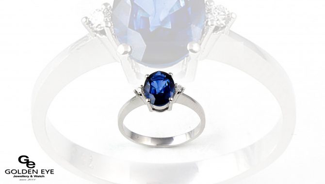 R0033F hvid guld Ring med blå Saphire og diamanter