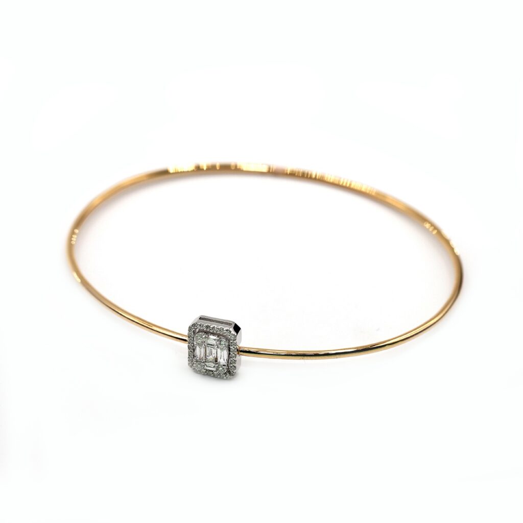 Woman Bangle in 18k White and Rose Gold.. Setted with Baguette Cuted Diamonds - Alanya Jewelry By